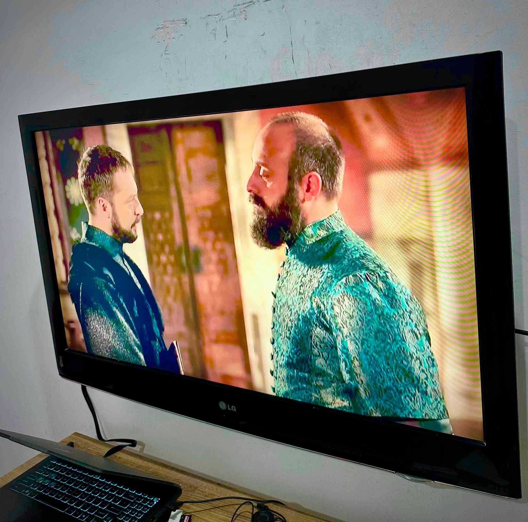 شاشة LG  اصلية صناعة كوريا حجم 45 بوصة فول HD مداخلة تصليح ابد وبدون عيوب
بدون نت
السعر 140 الف 🔒 
بغداد السيدية


**إذا كنت صاحب هذا الإعلان وتريد حذفه لأي سبب، رجاءا أرسل رسالة إلى الدعم الفني**