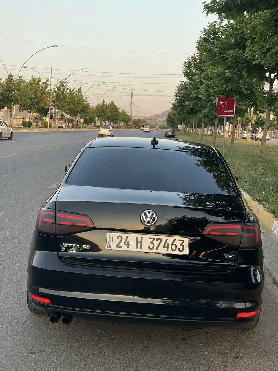 Jetta se 2017 1.4توربو
جملخي بشتي و نيف قباخ سندوق سبخ بي داخلي 
شاصي و وحوض ارباك هه مي ب شه رت
١٦٠هزارا يا جوي كير ماكينه و تبريد ب شه رت 
تحويل و غرامه ب شه رتن
رقم و سنوي و هزه هه مي جديدن
سعر١١٧وه ره قه بيجك مجال
دهوك
***********رقم تلفون
