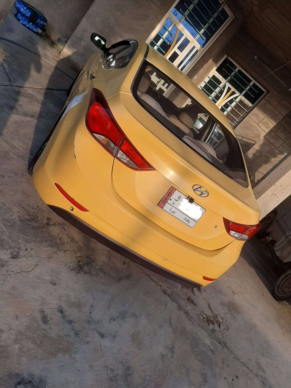 الانترا  2015 خليجي مكينه  2000 فول ماعدا البصمه 115 وبيها مجال بغداد ابو غريب للاستفسار ***********
