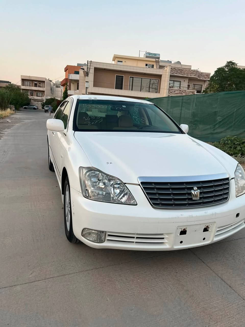 شاهینە بڕاوە بڕاوە ٢٠٠٦ GRS 180 بچوک بە گەورە بەسمە ڕەساسی 111000km ڕۆشتووە  نمونە لە جوانی تازە داخڵ بووە کۆدی نیە حازرە بۆ کۆد هەیکەل و سەقفی شوشەی سەقف و کەڤەرو ڕەقەم شانسی بەشەرت بۆ سعر پەیوەندی بکە 

ژم ☎️ ***********
