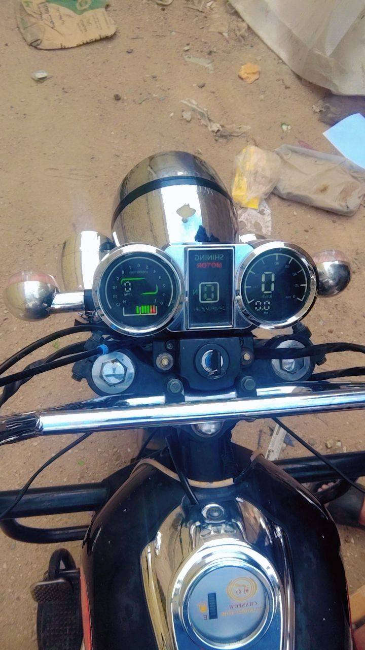 ستوت جمره للبيع في بغداد الحريه موديل ٢٠٢٣ سعر ١٧٠٠ وبيهه مجال رقم ***********
