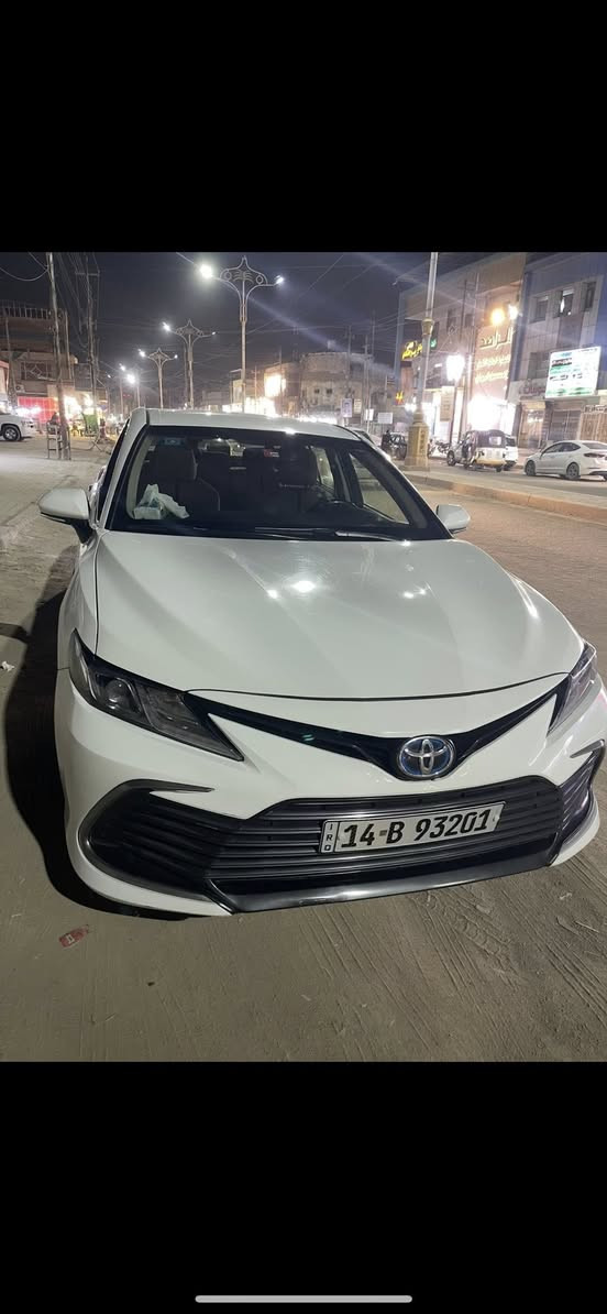 للبيع كامري هايبرد تكسي دبي
 
-موديل 2023 اصل
-لون ابيض
-رقم انكليزي بصرة باسمي 
-داخل كله كاربون فايبر 
-موصفاتها معروفه التكسي دبي 
- سيارة جاهزه وخير من الله 
-السعر 160 
-للاستفسار ***********
-او ***********
-العنوان بصرة شط العرب
