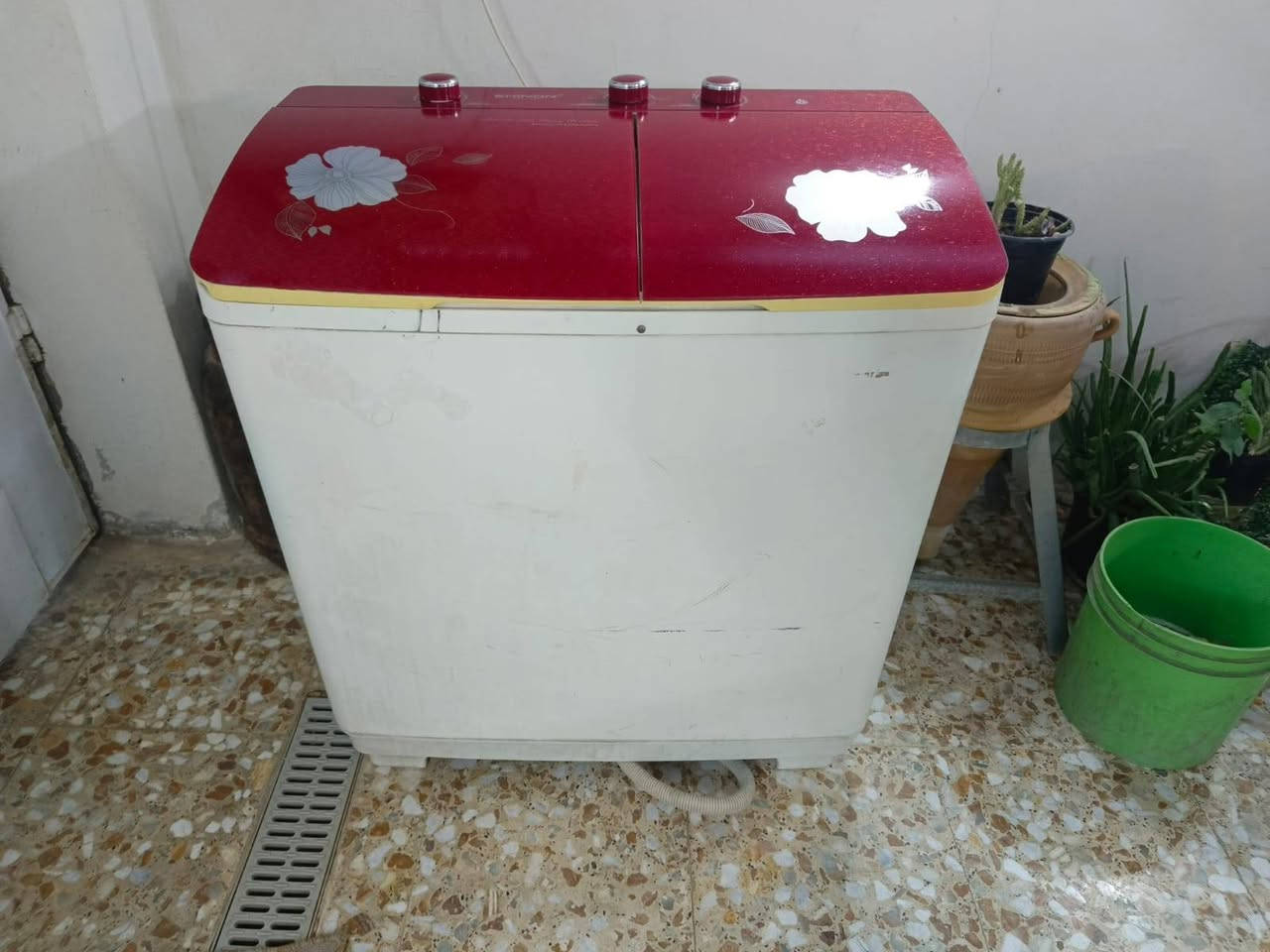 غراض لبيع المكان حي أور سبع قصور شارع ابو علي واتساب *********** اتصل واني بخدمتكم
