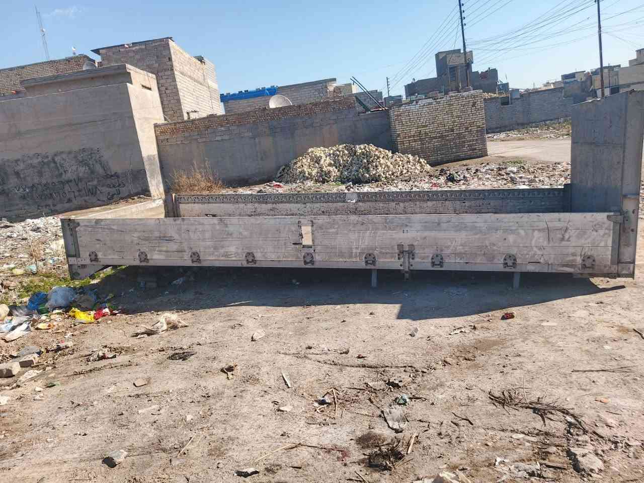 السلام عليكم اخوان بدي هينو للبيع طول ستة آلة عشرة السعر 8اوراق رقم الهاتف ***********
