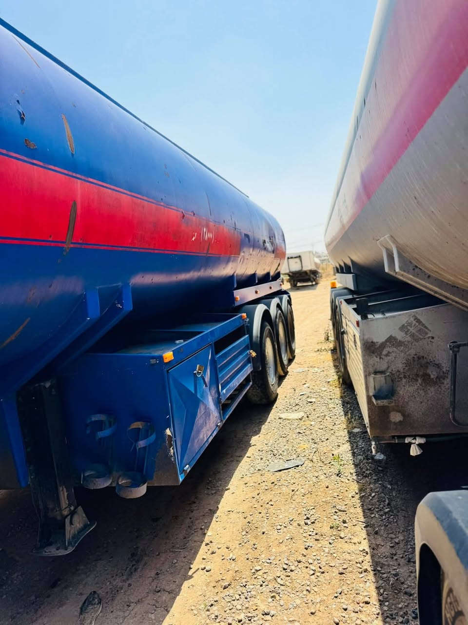 للبيع موديل 2004 بدون سبغ ريتايدر محور طويل شاصي بي جكه ضاربه باج سعر 300$ بي مجال ***********
