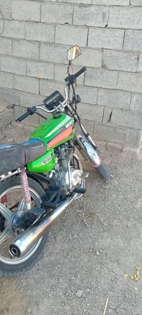 موطور • سعر خاص • مكان رمادي