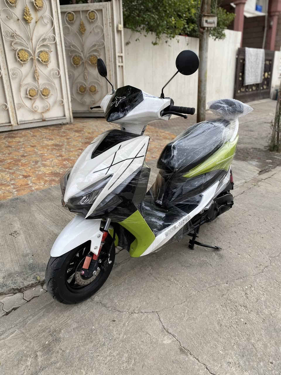 ماطور ماكس بومه محرك ياباني دبل واحد موديل 2023 لايتات ليد دراجه لوك كلشي بيهه شرط السعر 600 الف مكاني كركوك روناكي رقم موبايل ***********
