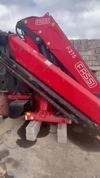 07700055482 07512079059