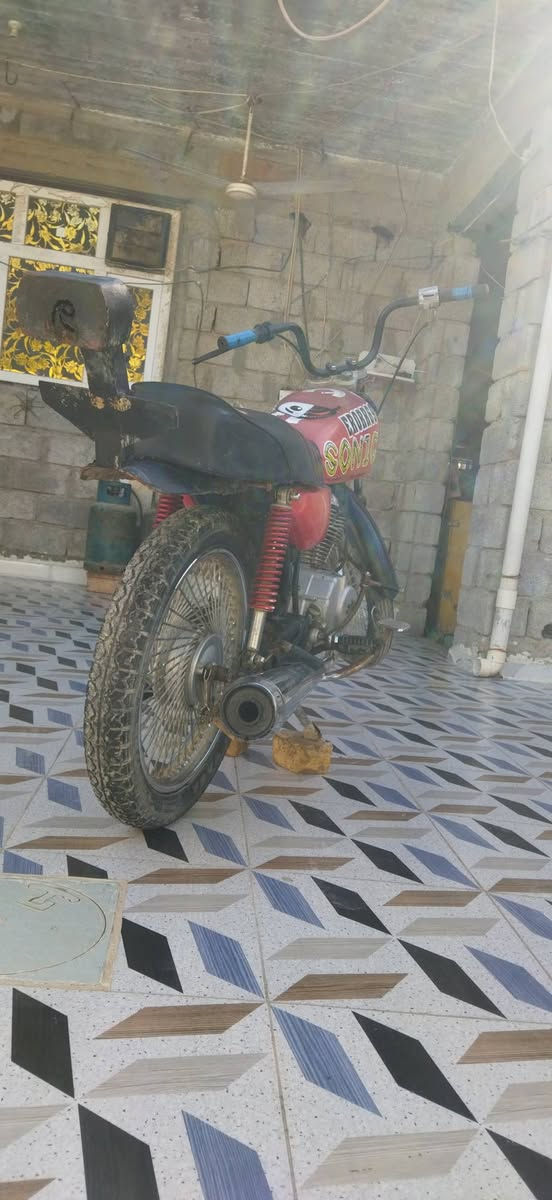 سلام عليكم دراجه للبيع دراجه حلوه ونضيفه مكاني ديالي بعقوبه مراوس هم يرهم


**إذا كنت صاحب هذا الإعلان وتريد حذفه لأي سبب، رجاءا أرسل رسالة إلى الدعم الفني**