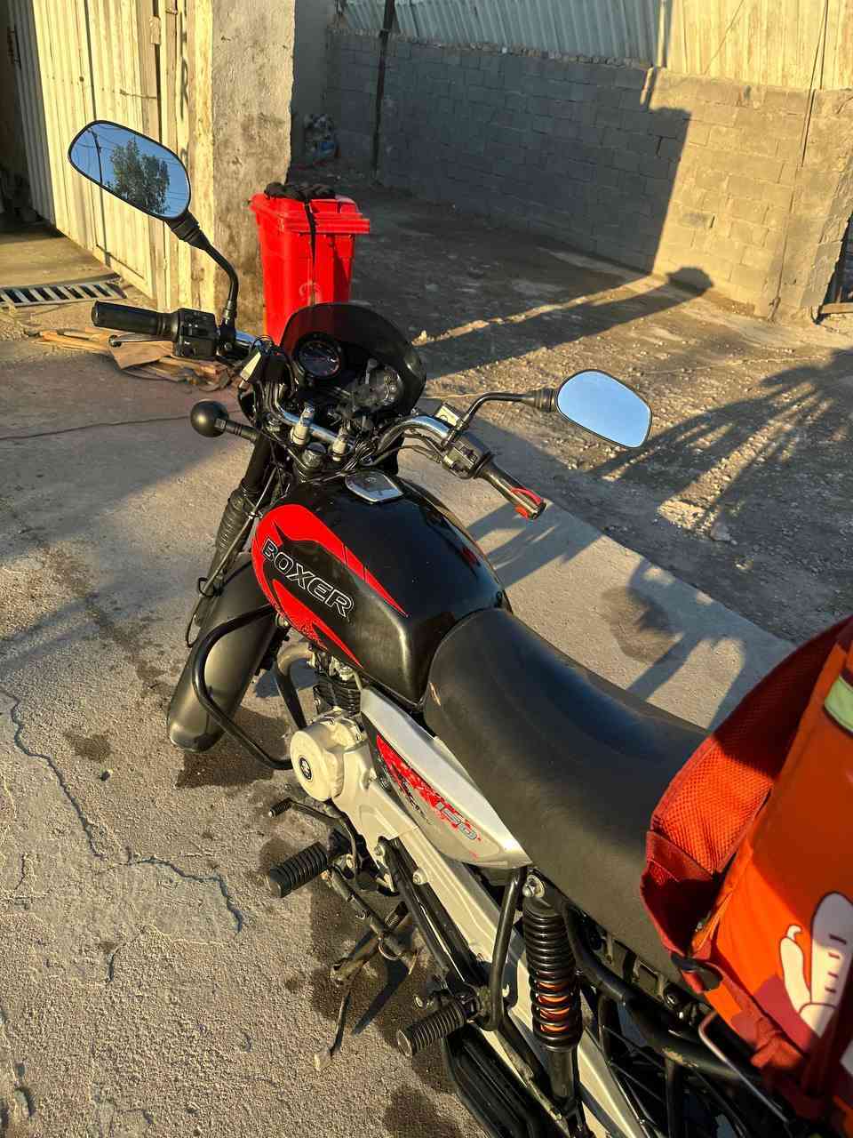 سلام عليكم بوكسر موديل 22 نازلة ب 23 رقم بغداد تحويل ثاني يوم كفالة عامة سعر 2600 مكاني بغداد الامين الثانية ***********
