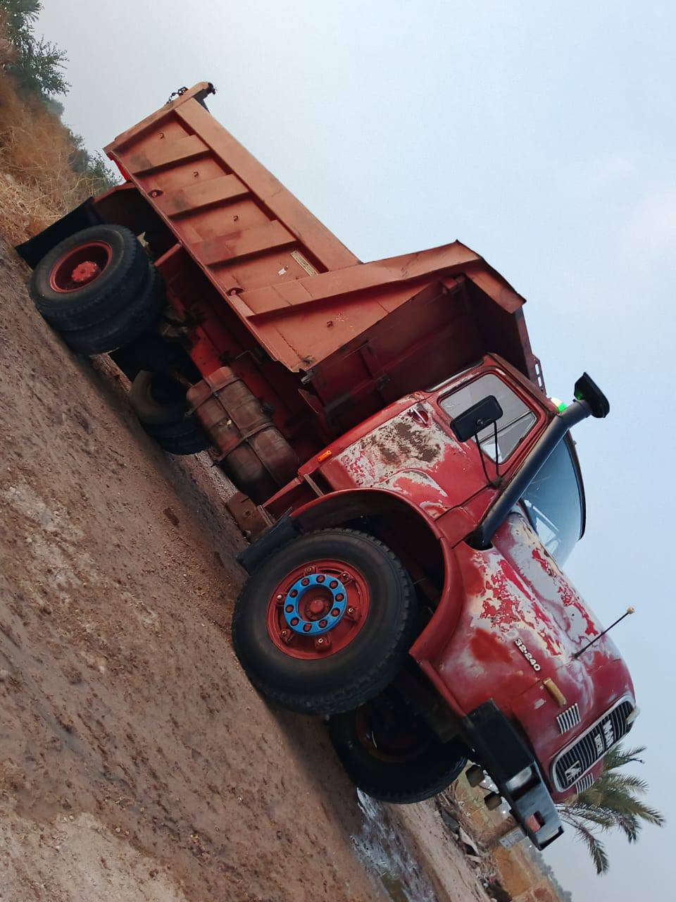 سلام عليكم مان لبيع موديل 81 رقم بغداد الماني السنويه 27شاصي ومحرك وكير مكفولات اتصال ***********
