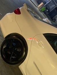 عندي ويل كب بلادي مال سياره كورلا اريد مراوس ويه ويل عادي  07707486776...