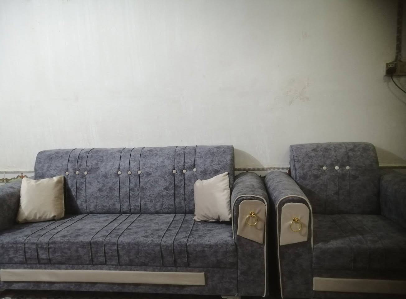 تخم قنفات شبه جديد، استخدام شهرين فقط، 5 قطع / 10 مقاعد، مع طبلة. السعر 275، بيه مجال بسيط. للتواصل خاص.


**إذا كنت صاحب هذا الإعلان وتريد حذفه لأي سبب، رجاءا أرسل رسالة إلى الدعم الفني**