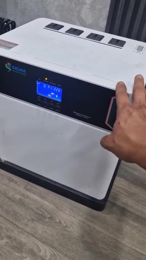 حل متكامل للطاقة المنزلية من Sigma Green Power
وفر كهرباء مستقرة وراحة أكبر مع جهاز RPS 1.2KW + بطارية 4.02KWh المدمج، الذي يجمع الانفيرتر والبطارية ومنظم الشحن الشمسي في جهاز واحد.
✅ بطارية LiFePO4 طويلة العمر
✅ MPPT مدمج لرفع كفاءة الشحن الشمسي
✅ تصميم أنيق وسهل التركيب
✅ حماية متكاملة وأداء موثوق
✅ مناسب للمنازل والمكاتب والمحال التجارية الصغيرة
📞 للاستفسار والحجز تواصل معنا الآن
***********
***********
شركة الإشعاع الشمسي للطاقة الشمسية
#الطاقة_الشمسية #Sigma #Solar_Energy #الإشعاع_الشمسي #بطاريات_ليثيوم #انفيرتر_هجين #طاقة_نظيفة
