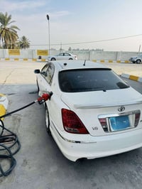 كراون ماجستا • V8 ٤٣٠٠ • جلد اسود