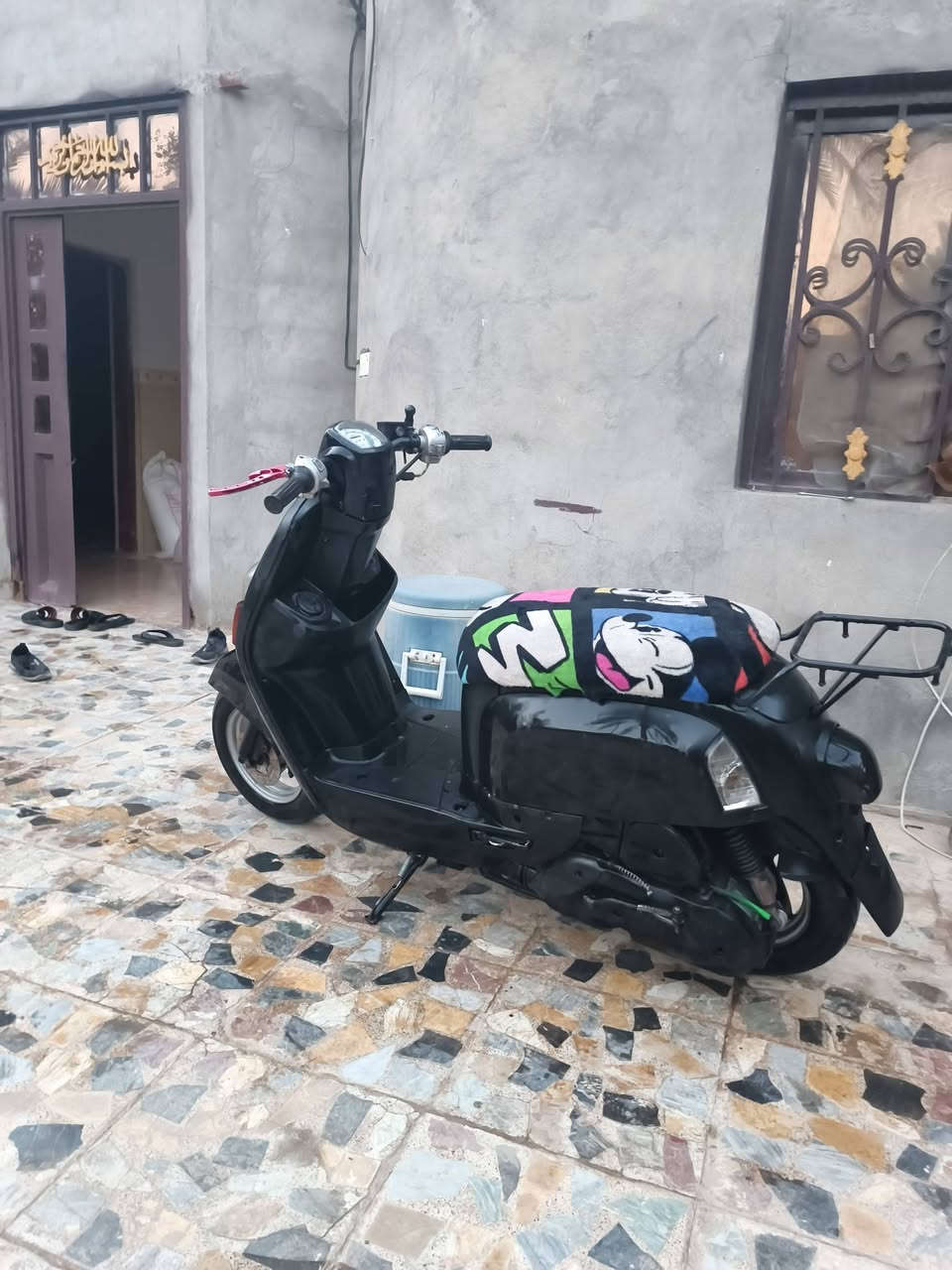 سلام عليكم بوليس 2009 كابريتر بلادي مكينه ناعمه سلف كامله مال جناي ومداريها رايدها ب 450 وبيها مجال ***********
