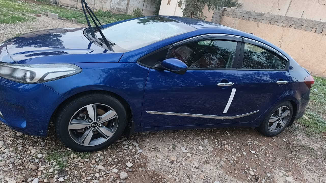 السلام عليكم رقم ديالى مكاني ديالى بعقوبة اريد مراوس مع التما موديل حديث ونتفق
فورتي موديل ٢٠١٧ رقم ديالى شاشه و كامره بلدي ويل كب تبريد ثلج تحكم ستيران جهتين صدر أمامي خلفي خير من الله ومحرك 2000 دوش (كير عادي +واتو ٦ نمر) ( أي تي المرغوب ) ضررها جالموغ وبنيد بدون دواخل بدون شاصي و بيه طخه يم قبق الصندوق كلش بسيطة بيها أربع قطع كلش  السياره حلوه خير من الله (***********) اتساب
