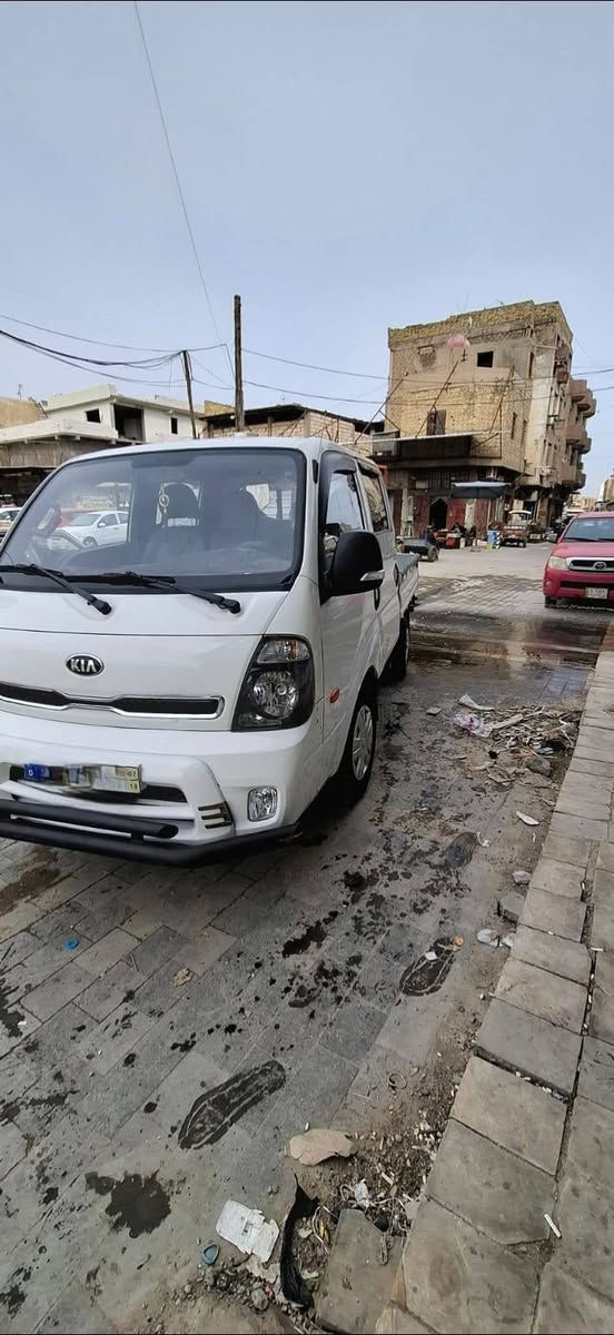 سلام عليكم كيه مسكر اصل 2018 مكان البصره ادوات سعره 70وبيه مجال رقم الهاتف ***********
