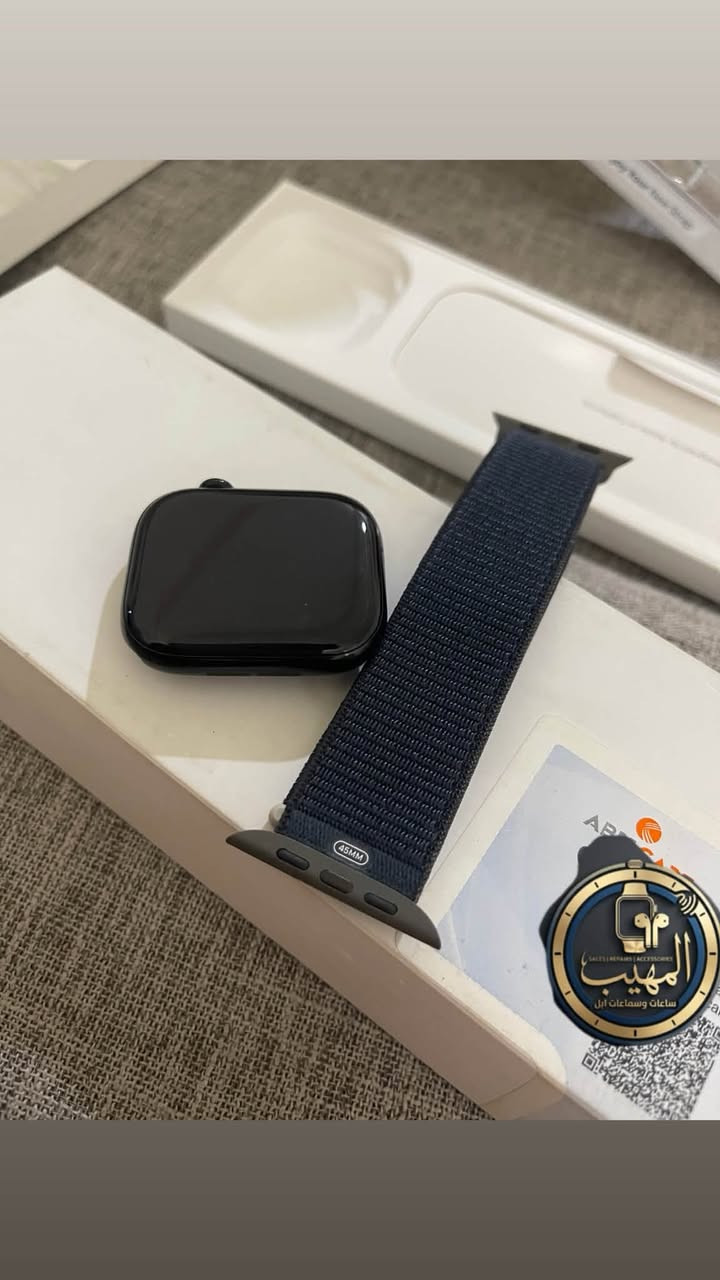 ساعه أبل ⌚️اللون اسود ميتاليك لامع
           جيل  1️⃣0️⃣🔥🔥
حجم 4️⃣6️⃣👉👉👉👉
               بطاريه  1️⃣0️⃣0️⃣🔋
نظافه  1️⃣0️⃣0️⃣💯💯
                 ذاكرة  6️⃣4️⃣  💾
اقوة ضمان ABM  ينتهي ((3/3/2027))
مستخدمه كلش قليل
السير الباند الرياضي مو العادي 👉👉👉
السير الجلد مو وياها 🪬🪬🪬
 مركز سيمو المايسترو دوره شارع الصحه
***********
اتصال/ واتس اب للحجز
توصيل لكافه محافظات العراق
تابعني حسابي القديم طار
