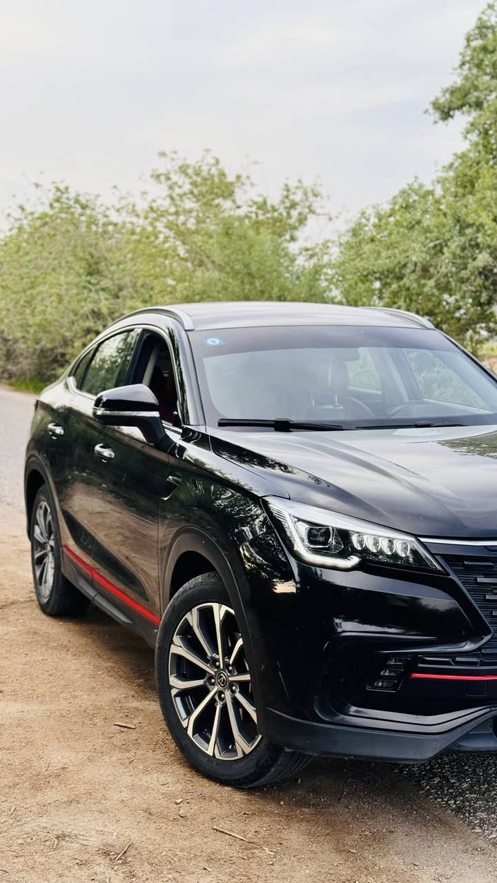 شانجان CS85 موديل 2022

شانجان CS85 موديل 2022
رقم مميز بسمي حره 
لون اسود ملكي 🤴 

السياره مابيها اي نقص كاملة مكمله فول للأخير اعلى مواصفات 

  

* محرك 4 سلندر  سعة 2.0 تيربو  بقوة 233 حصان /360 نيوتن متر

*ماشيه 68 الف كيلو

* بانزين عادي تاخذ السياره مو فقط محسن

* ناقل حركة 8 سرعات  * دفع امامي 

* أنماط القيادة (عادي اقتصادي رياضي ثلوج) 

* وسائد هوائية امامية   * وسائد هوائية جانبية

 * نظام مكابح مانع الانغلاق (ABS) 

* توزيع قوة الكبح الكترونيا (EBB) 

 * نظام مراقبة ضغط الهواء فى الإطارات (TPMS) 

 * نظام الحفاظ على الثبات 

 * نظام المساعدة على صعود المرتفعات 

* نظام المساعدة على  نزول المنحدرات 

* المكابح توقف ذاتي كهرباء 

* حساسات امامية 

* حساسات خلفية

 * كاميرا 360 درجة 

 * نظام 4.0 APA  الاصطفاف الذاتي 

* الاصطفاف للسيارة بنظام الريموت 

* نظام القيادة المساعد   * نظام كشف المنطقة العمياء 

* نظام تحذير الخروج عن المسار 

 * نظام التحذير للاصطدام من الامام 

 * نظام مكابح الطوارئ  الأوتوماتيكي

* ويل كب 19انش  

* سقف بانوراما 

* مصابيح امامية LED  * أضواء نهارية LED     

* مصابيح ضباب 

 * اضاءة ترحيبية عند  الدواسات 

* مرايات كهرباء مع تسخين

 * حساس مطر لتشغيل الماسحات

* مثبت سرعة

*  تشغيل عن بعد 

* تشغيل بصمة

 * صندوق خلف كهرباء  * مثبت سرعة متكيف (رادار) 

* شاشة عدادات 10.25 انش

 * مقاعد جلد 

 * تعديل مقعد السائق8 اتجاهات كهرباء 

 * تعديل مقعد الراكب 4 اتجاهات كهرباء 

 * ذاكرة لمقعد السائق 3 وضعيات

* تدفئة وتبريد المقاعد الامامية 

* شاشة وسائط  12.3 انش  

* بوصلة القبلة 

* خاصية عرض شاشة الجوال 

 * عدد 8 سماعات 

* فلتر تنقية الهواء 2.5 PM من الكاربون النشط 

* معدل استهلاك الوقود 14.1 كلم/لتر

السعر 29 مليون وبيها مجال 

مكان السياره نجف مشخاب للتواصل***********8 فقط اتصال او واتساب
