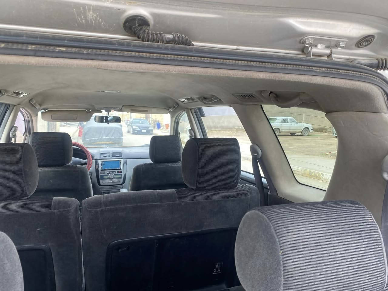 ابصم مكفوله تويل 
سعر95
مكان ناصريه 
***********
