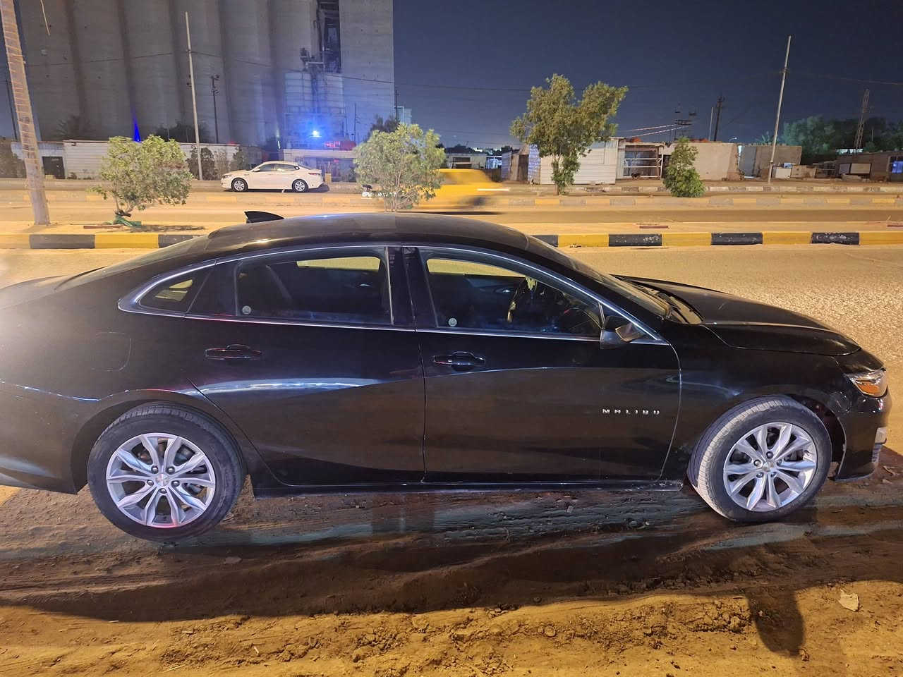 ماليبو للبيع موديل ٢٠ رقم قادسيه معوقين سياره جاهزه كير مكينه حداديه تبريد كفاله حادث جاملغ وبنيد سعره ٨٦ ترهم نقد واقساط ***********
