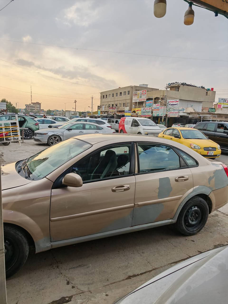 السلام عليكم
فورنزا للبيع 
موديل 2007 محرك وكير مكفول 
محرك 2000 دوش 
مصبوغة عام للجمالية 
السعر 55وبيها مجال 
 السيارة بأسمي وتحويل ثاني يوم 
العنوان بغداد 
الرقم ***********
