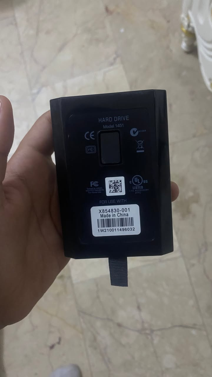 السلام عليكم بلي للبيع
اكس بوكس 360 جهاز نضيف من جميع النواحي بي تقريبا 99 لعبه ذاكره 250 جيجا بايت مكاني المحموديه حي العسكري ملاحظه: بدون يدات انته تشتري او عندي يدات عطلانه اطنكيه تصلحه اي استفسار اتصل على الرقم *********** السعر 100 قفل
