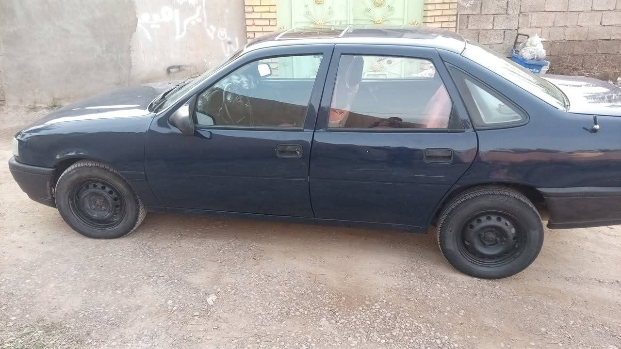 اوبل فيكترا موديل ٩٢ رقم بغدادولي نظيفه وجاهزه فول سياره باسمي تحويل مباشرمحرك وكيروغرفة نظيفه كلش سياره مال جناي نظيفه كلش وحلوه السعر ٣٥ ورقه وبيها مجال بسيط الاتصال على الرقم ***********
