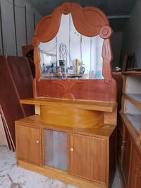 ميز مرايه • مستعمل • مكاني الشوملي