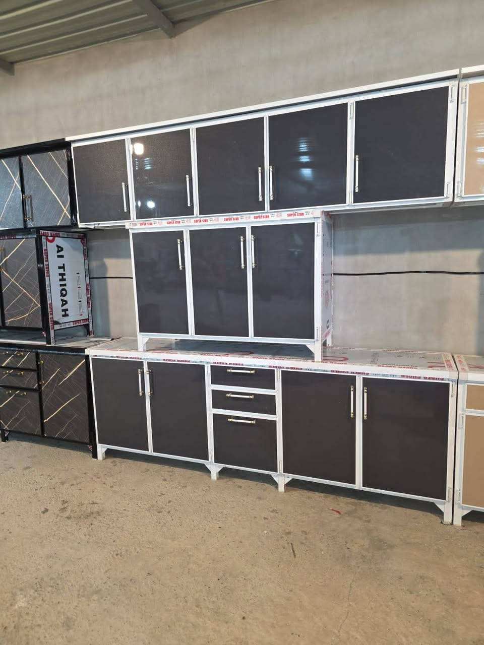 وصلت كاونترات جديد تسكام شغل درجة اولى كلها مبطن سندويج بنل سنك مرمر
متوفر 2.5 متر والمترين سنك 130 سم 

متوفر لدى مجمع الكرار 
#متوفر #كل ما يحتاجه المنزل   #اصلي باله

موقعنا الزبيدية شارع 20 مجمع الكرار 
للاثاث المنزلية المستخدمة
للاستفسار الاتصال 
***********
***********
