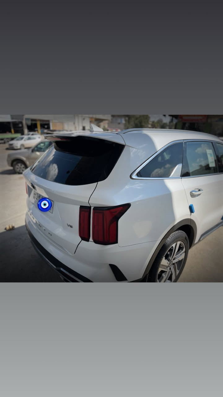 السلام عليكم 🌹
🚗 للبيع – كيا سورينتو 2021 🚗
🔥 
🌍 وارد: خليجي (كفالة عامة)  
عده بارد إصبعين يم العلامه مال صندوق +بارد نهايه باب السايق على كد اصبعين 👌🏻
🎨 اللون: أبيض  
📏 الممشى: 65,000 كم  

⚙️ المواصفات:  
- فل مواصفات  
- بصمة تشغيل + تشغيل عن بُعد 
- ⁠كامرات 360درجه  
- ⁠شحن لاسلكي 
- ⁠اربع منافذ شحن 
- سقف بانوراما - ⁠ 
- كير ماوس  
- هاند بريك بصمة  
- كشنات جلد  
- 7 راكب مريحة (عائلية)  
- محرك 6 سلندر (3500)  

📍 الموقع: بغدادالكراده  
💰 السعر: 28,000$ قابل للتفاوض   

📞 للتواصل: ***********  

✨ السيارة نظيفة جداً وجاهزة للاستخدام، ما تحتاج أي صرف
👌🏻
