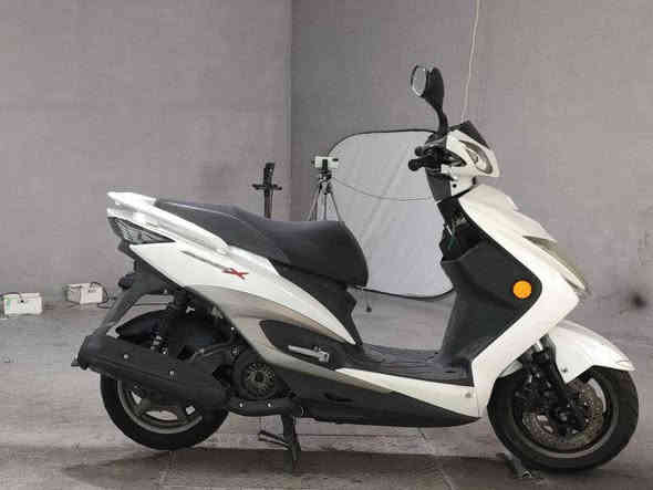 يا الله السلام عليكم 
تم وصول دراجات سكنس فحل وسكنس لد رمبه ياباني شرط وكاله مال مزاد بعدهن بوضع الشركه دراجات جدد ضمان كفر ومكينه لوانه متعدده 
بغداد الكريعات شارع المعارض ***********
