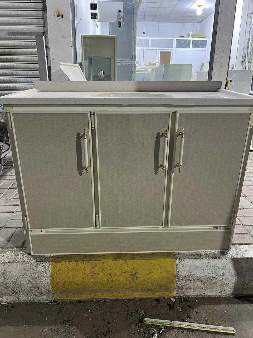 تحطيم الاسعار
سنك متر  مرمر 85 الف  حطاطه بنل
سنك متر و20 مرمر. 110 الف. بنل 
سنك متر ونص مرمر 130 الف بنل 
عرض خاص فقط   معمل محمد الكردي 
***********
