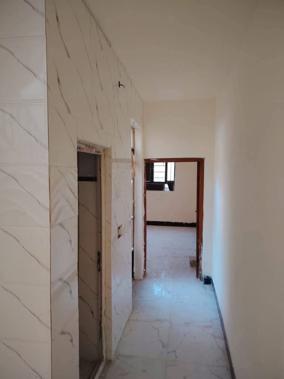 فرصة مميزة للبيع – بيت مرتب وموقع ممتاز

الموقع: بغداد – منطقة الانتصار

 مقابل مستشفى حماد شهاب
قريب جداً من الشارع العام والخدمات

 التفاصيل:
▪️ المساحة: 75متر
▪️ نوع الملكية: طابو ملك صرف تحويل
▪️ يحتوي على 2 غرف نوم
▪️ منطقة هادئة ومناسبة للعائلة
▪️ قريب من الأسواق والمدارس والخدمات
▪️ موقع ممتاز وسهل الوصول

***********
