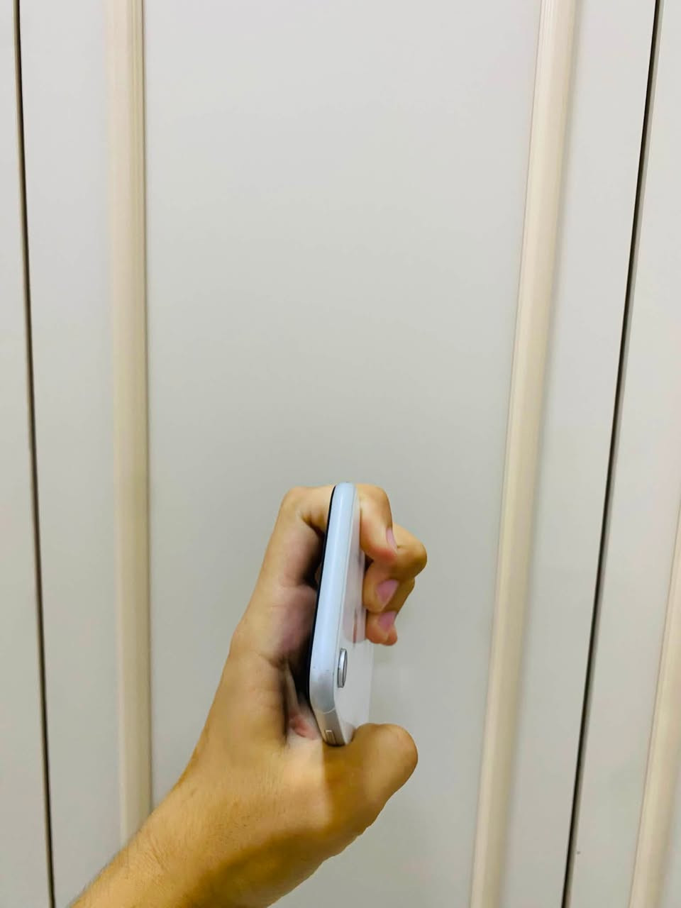 السلام عليكم للبيع ايفون 
اكس ار 
الجهاز بلادي ✅
مامفتوح 
كامرات صوت ✅
لاقطه مكفول ✅
الجهاز
ذكرة64
نضافه الشاصي 100/100
للبيع بسعر 155بي مجال 
للتصل ***********
مكاني تكريت شارع الزهور
