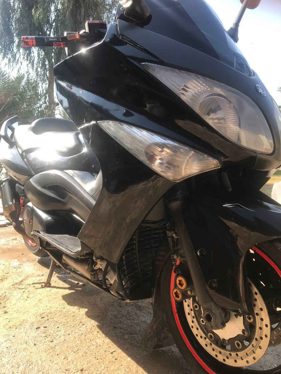 السلام عليكم
T Max 11
نضافة نفس ما واضح بل صور
مكينه مكفوله ما مفتوح 
تايرات ثنين جدد ما صارلهم شهرين 
كهربائياته دبل اشاير ما يشتغلن بس بك لايت والكلوبات الاماميات شغالات
سعر 26$
مكانه صويرة 
***********
***********
