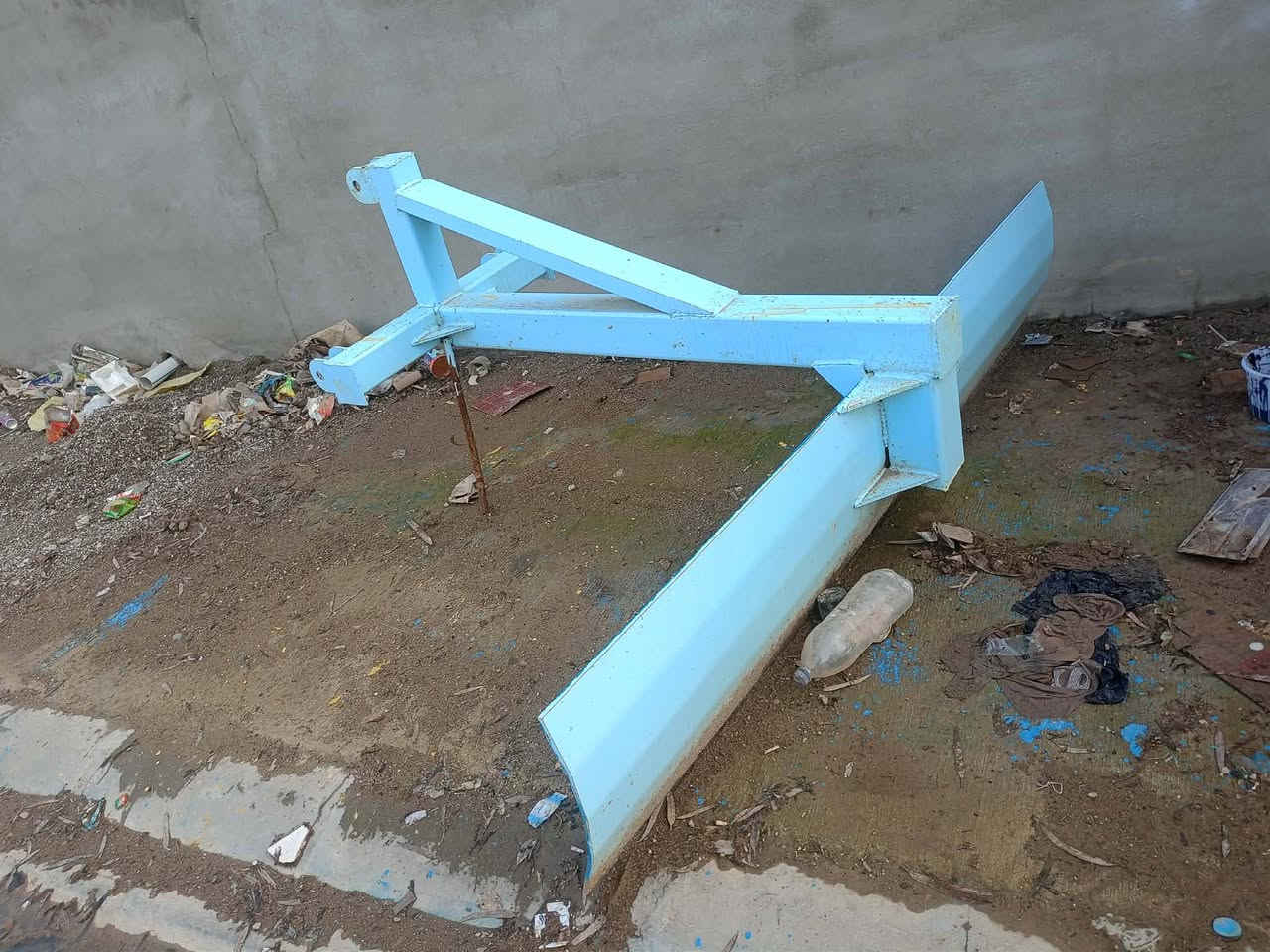 تصنيع الالات الزراعية اسطه سلام يايجلي 
معدلان تابت 220  مكان كركوك يايجي 
***********
***********
