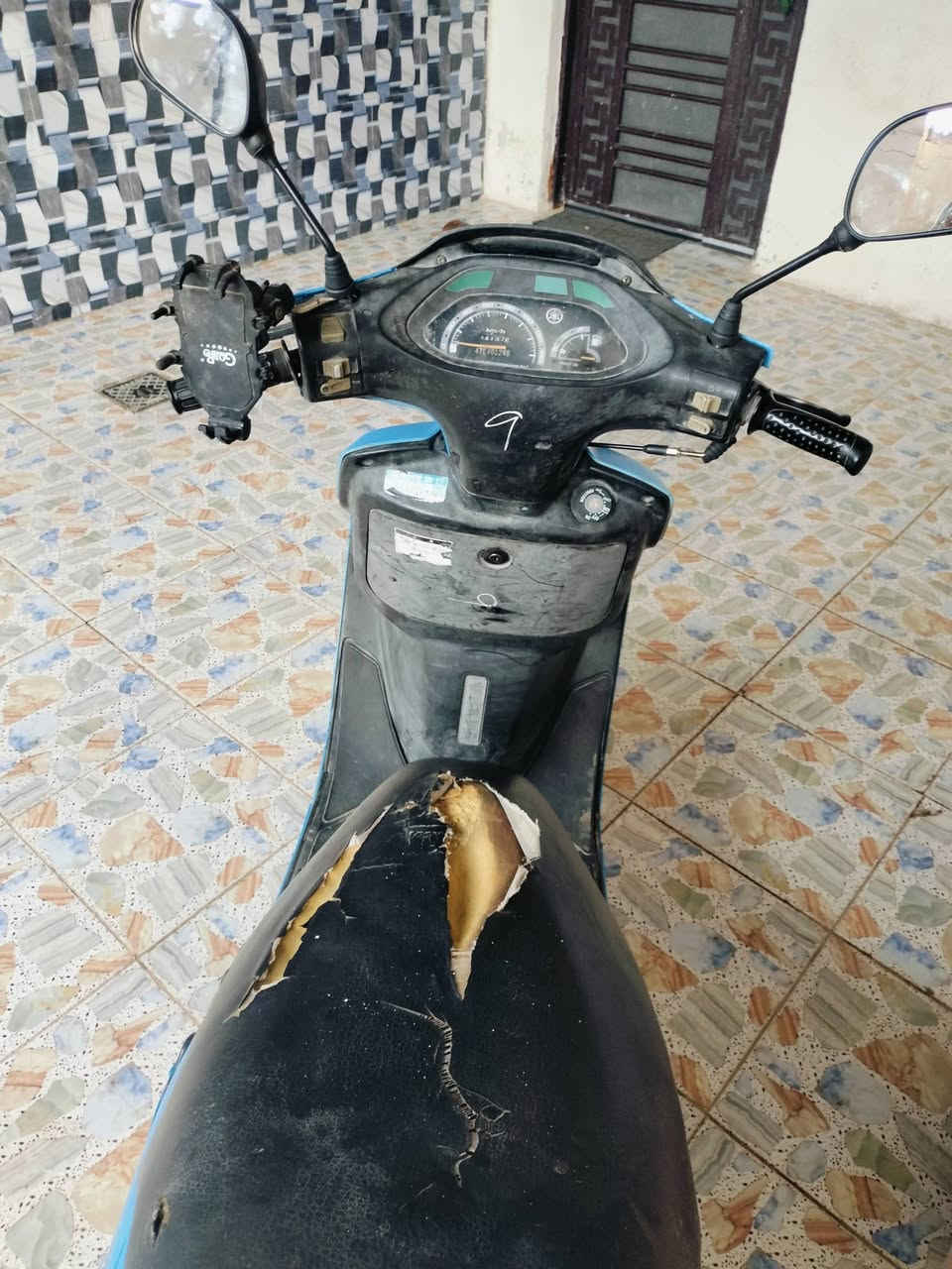 دراجه فراشه فحل  نظيفه  فول للبيع سعر على الخاص او الاتصال على هذا رقم *********** ////او 
078-151-13481
