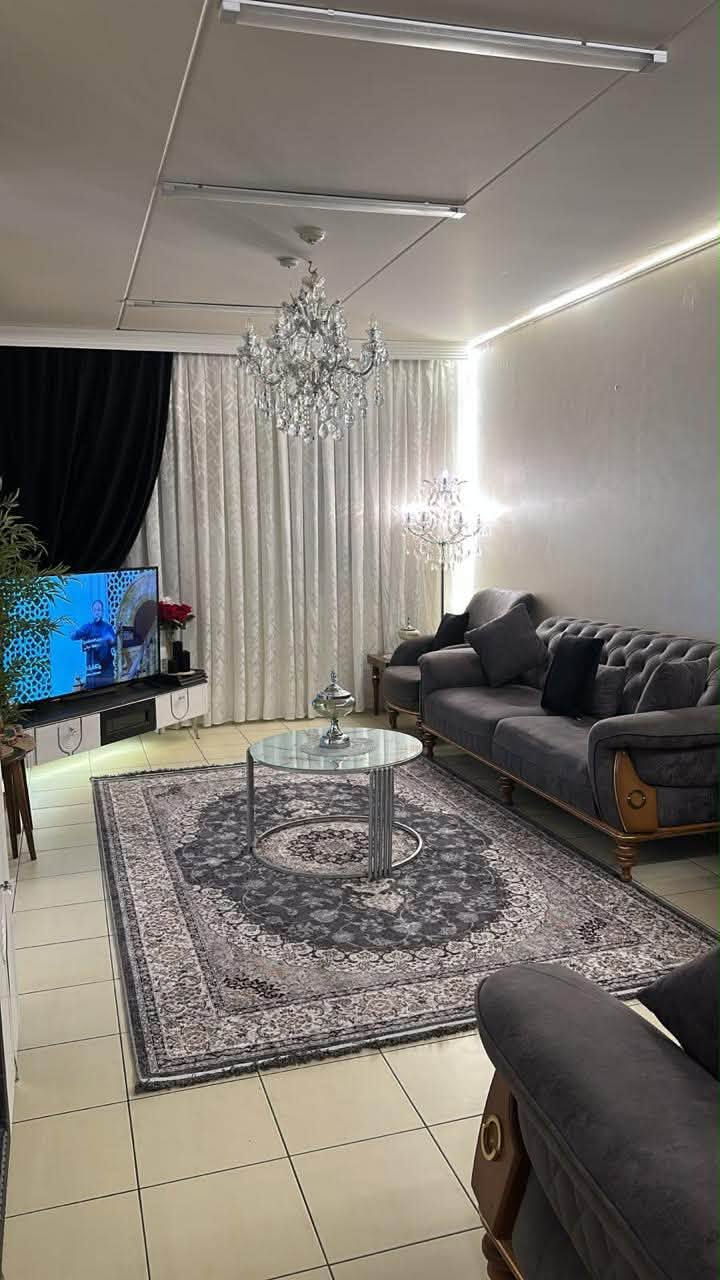 تخم تركي  نظيف جداً استخدام موسم واحد النظافه مثل ما موضح بالصور   وياه 3 طبلات 2 حجم صغير. والكبيره. قياس 90*90   الموقع بغداد 
مجمع بسمايه 
للتوصل *********** يوجد واتساب
