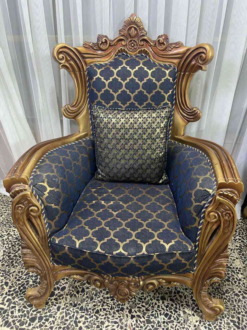 السلام عليكم تخم زان مصري 10مقاعد تخم تحفه مكاني البياع حي التراث ***********
