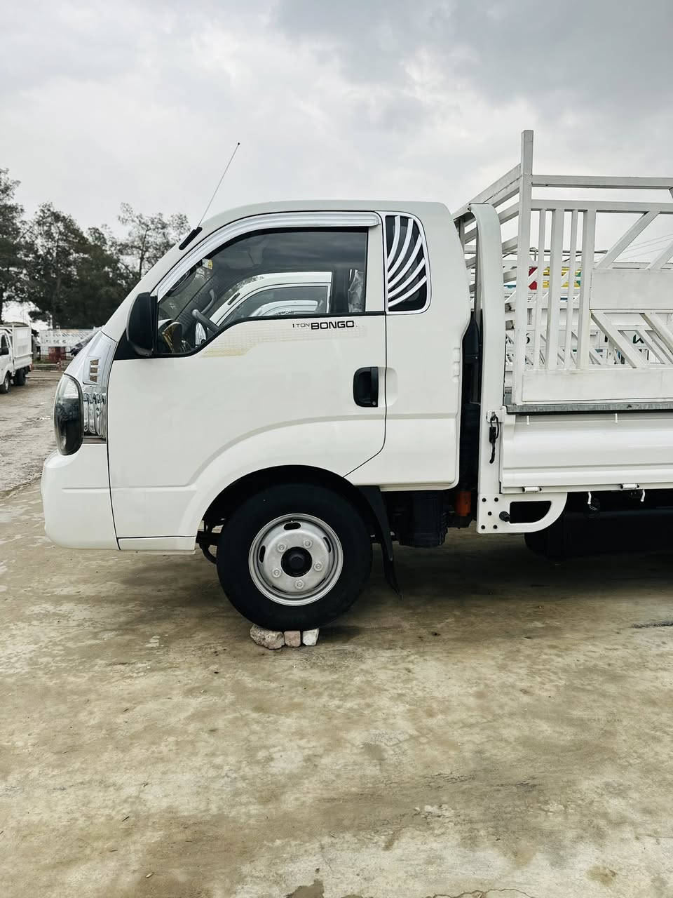 بِسْمِ اللهِ الرَّحْمَنِ الرَّحِيْم.

بەناوی خواگەورە  دەبڵی ماشاءالله

کیــای دووتەنی (4000)مۆدێل (2016)📦 نموونەلەجوانی دەعمی نیە بۆیاخی نیە، رەقەم و ژینگەو هەزەی  بەسەرچوە،لەمانگی 10/2025رەقەم سلێمانیە بەشەرتی گێر و مەکینە ئەکسل و تەقەورەقە کامل گیـانی مەزبوتە چرکەی تیانیە ماڵ دۆستە،شەش تایەی 🛞بێغەیب لەژێرە، تەحویل و خرامەشی بەشەرت هەمووگیانی بەشەرت 🇰🇷📦

شوێن: /سلێمانی

ژ:م☎️*********** گەرمشتەریی نیت  تەلەفون مەکە

واتس ئەپ و ڤایبەریشی لەسەر هەمان رەقەمە
