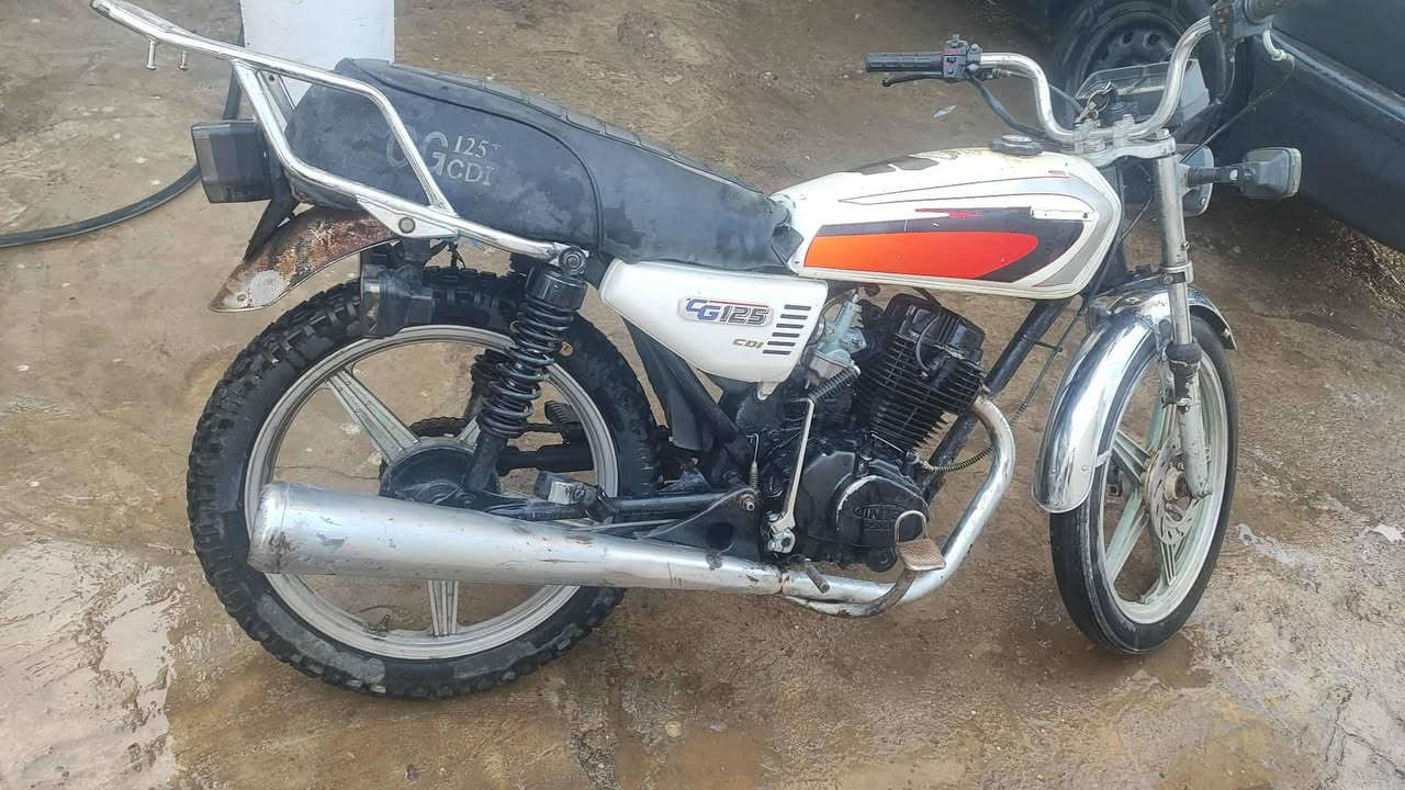 دراجه للبيع او امراوس حسب القناعه
الموطور جاهز اي نقص مابيه 
السعر 300اوبيها مجال 

الاتصال بالرقم او مراسلت الصفحه 👈***********

المكان كركوك الفيلق
