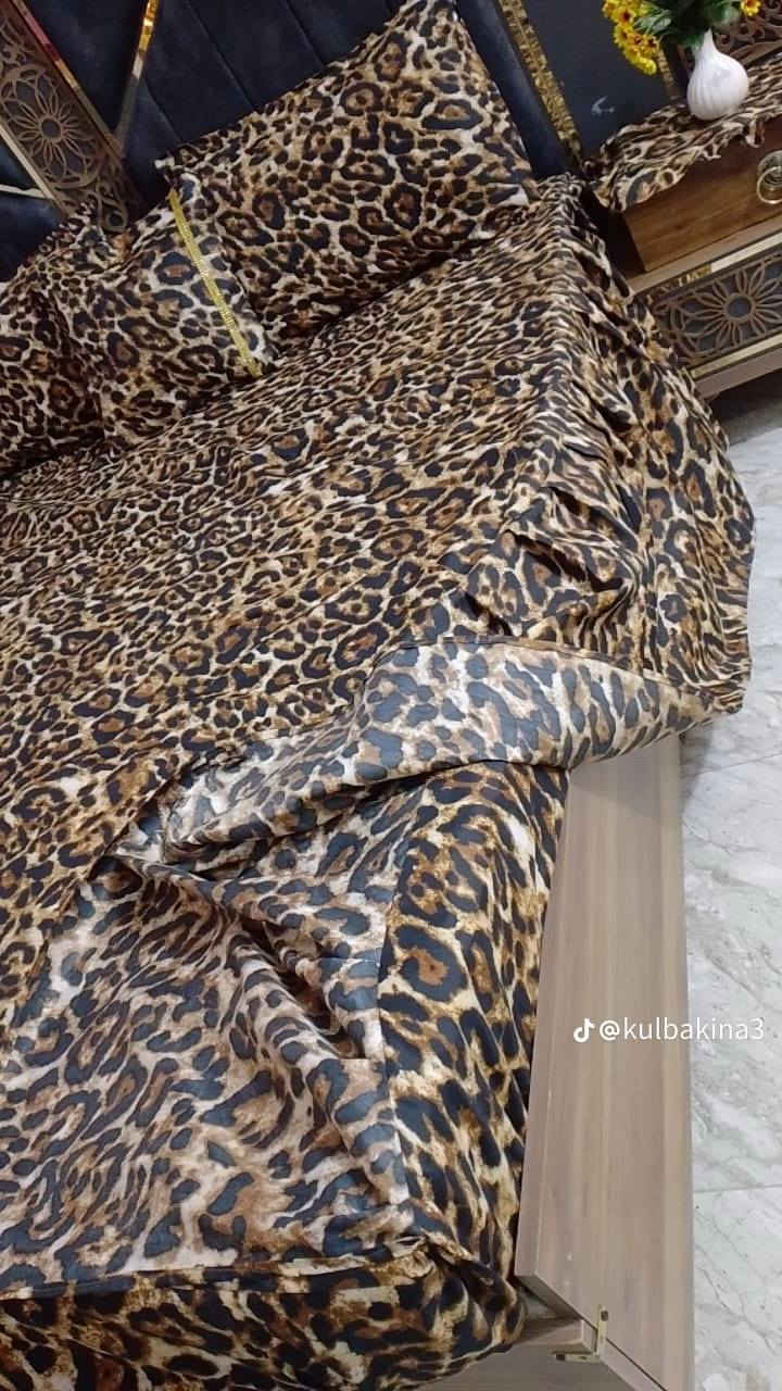 مساء الخير انا خياطه فرشات اخيط  حسب طلب الزبون توصيل موجود داخل السماوة الحجز واتساب ***********
