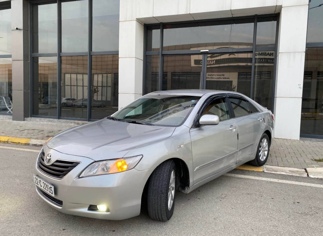 کامری مۆدێل ٢٠٠٨ رەقەموو سەنەوی تازەیە تاوەکو ٢٠٢٩هەموو گیانی بە شەرت ٤پارچەو پەڵەیەکی بۆیاخە دۆسیەی سەکنی هەڵگیراوە پێشو پشتی کەپسە و بێ دەعم و لێدرانە مەکینەو گێرو تەقەو رەقە بە شەرت گەر موشتەری نیت نە مالەکە بشکینە نە سەرمان بئیشینە لە گەل ریزمە چاوەکەم …لە سلیمانیم 

تیل/*********** Singapore
