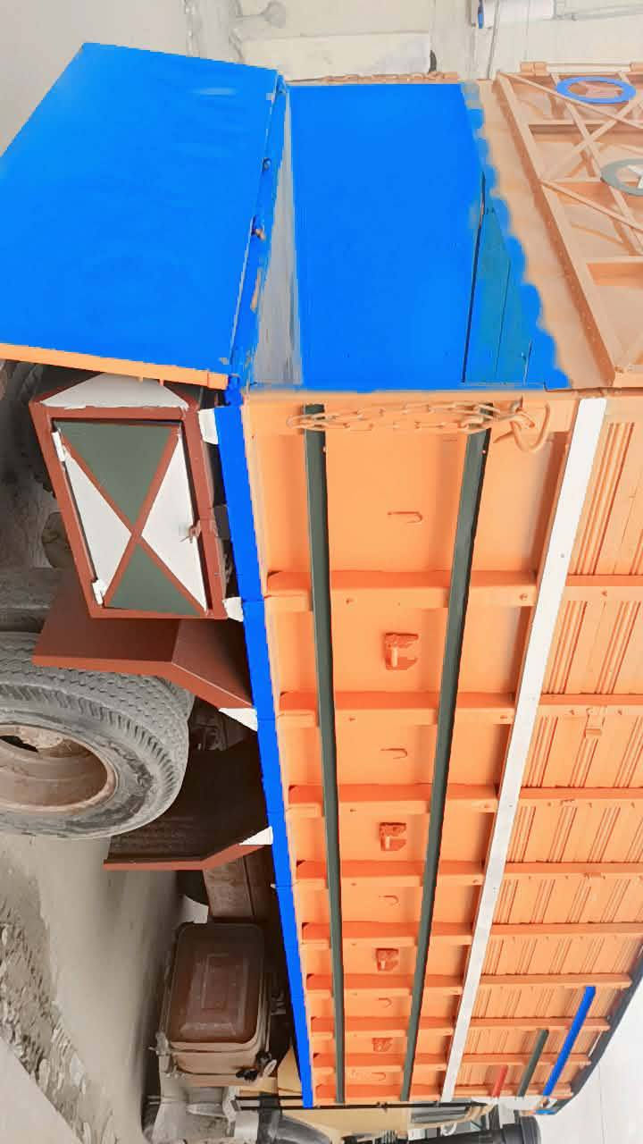 بدي ابو ردين جديد للبيع ابو البرغي تفصال بغداد طوله 5امتار و5سانتيم وعرضه 232 المكان  النجف الموشراي لا يتصل *********** او ***********
