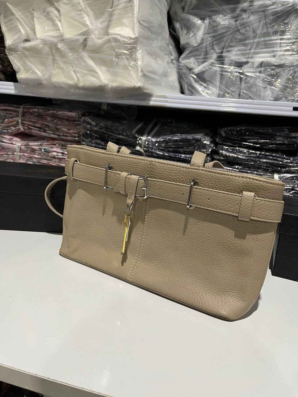 حقائبنا الجميلة
قطع اخيرة تخفيضات
للطلب مراسلة الصفحة


**إذا كنت صاحب هذا الإعلان وتريد حذفه لأي سبب، رجاءا أرسل رسالة إلى الدعم الفني**