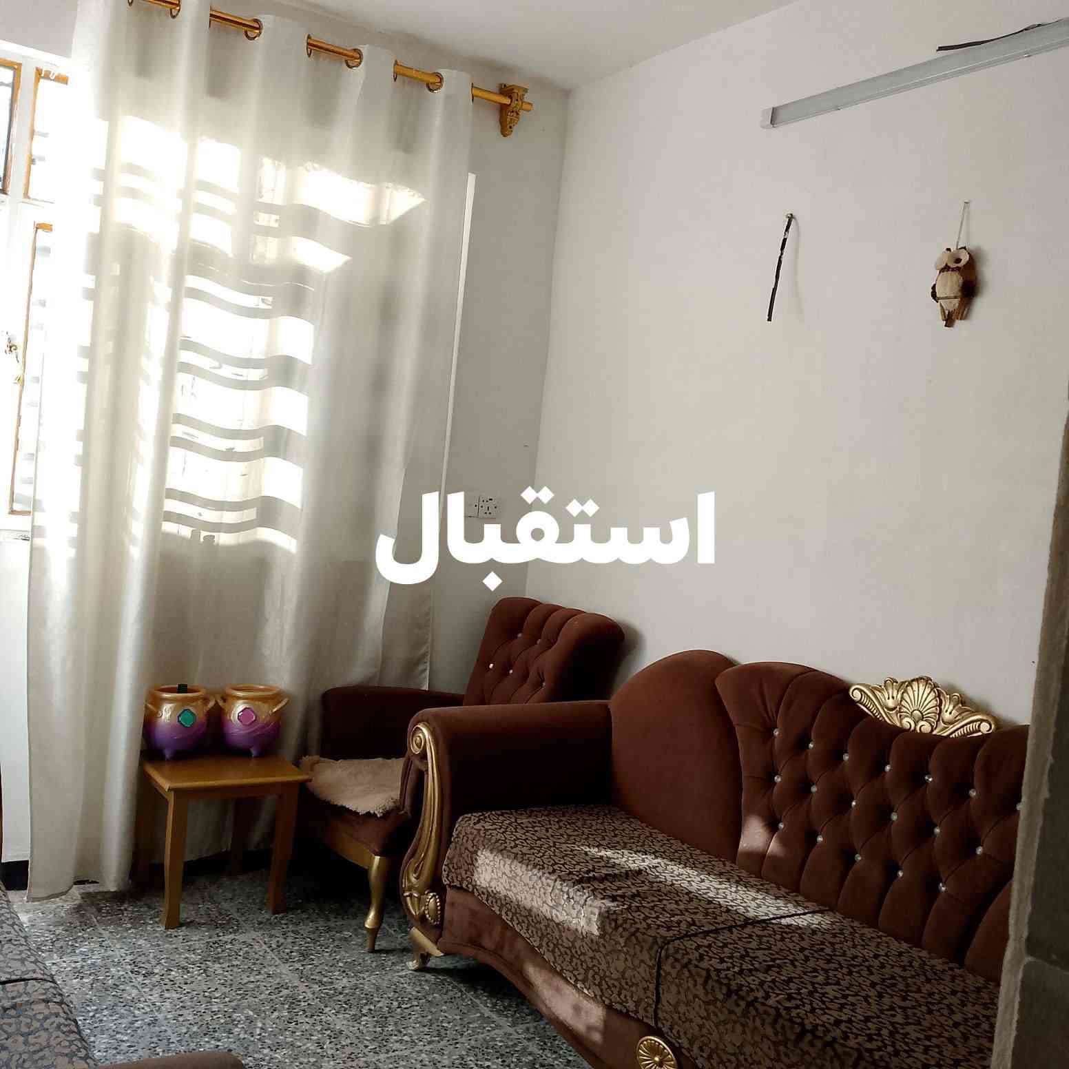 السلام عليكم ورحمة الله وبركاته بيت للبيع الحبيبية مقابل مستشفى الولادة المساحة 65  متر استقبال ومطبخ خدمات وغرفتيت نوم ترك خلفي طرمه السعر 40 وبيه مجال للطيبين ***********
