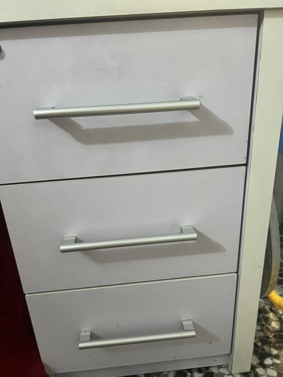 السلام عليكم ميز للبيع نظيف وتكمه باب +مجرات 3


**إذا كنت صاحب هذا الإعلان وتريد حذفه لأي سبب، رجاءا أرسل رسالة إلى الدعم الفني**