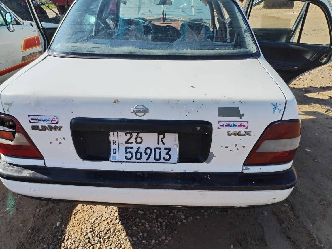 السلام عليكم يوجد سني موديل ٩٢ للبيع صلاح الدين انكليزي تحويل من الصبح  محرك كير تايرات صدر نضيف  كلا جديد بيهة طخة بالباب الخلفي  مكان السيارة صلاح الدين العلم الاستفسار ع هاذة***********
